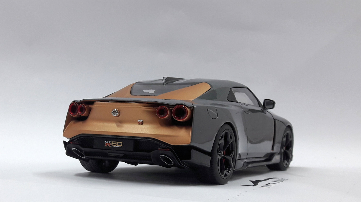1/18 Auto Art Nissan GT-R R50 By Italian Design Grey Gold