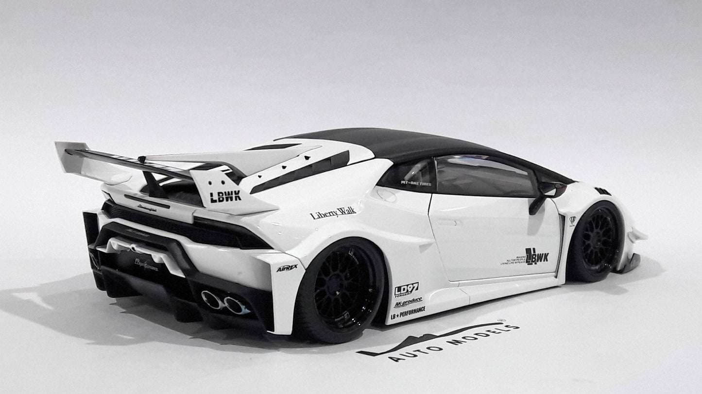 AutoArt Liberty Walk LB Silhoutte Work Huracan GT White
