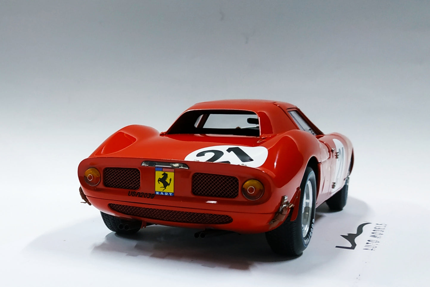 1/18 CMC Ferrari 250 LM Winner Le Mans 1965 #21 Chassis