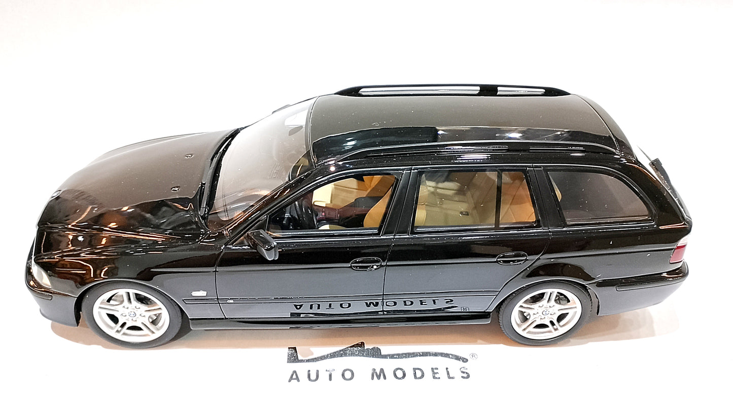 Ottomobile BMW E39 540 Touring M-Pack 2001 Black Saphire