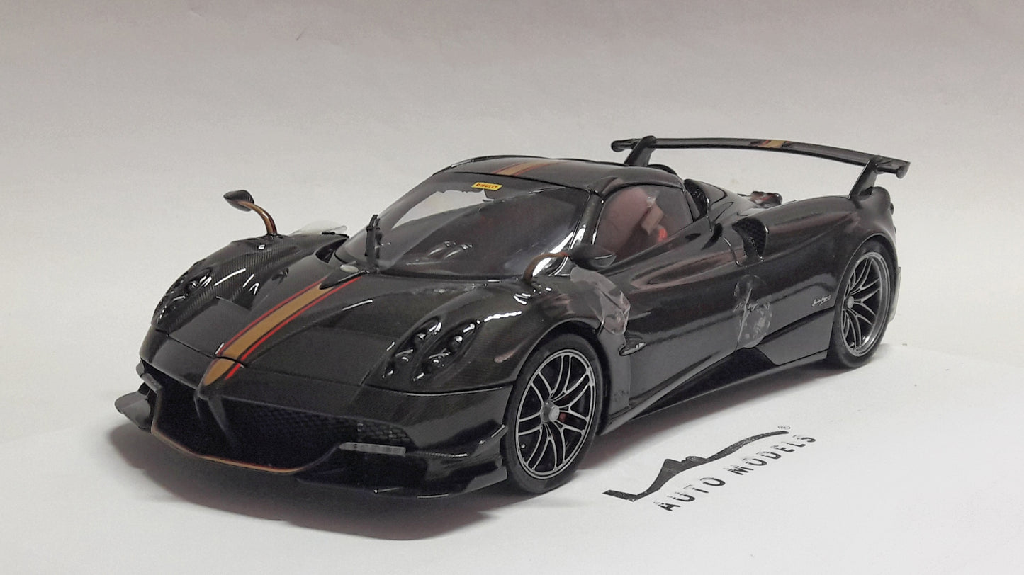LCD Pagani Huayra Roadster BC- Carbon Black