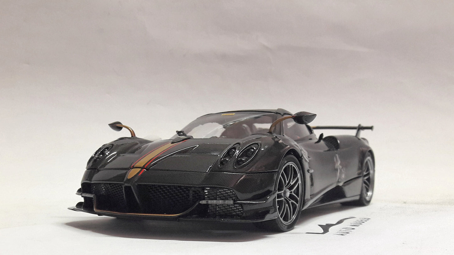 LCD Pagani Huayra Roadster BC- Carbon Black