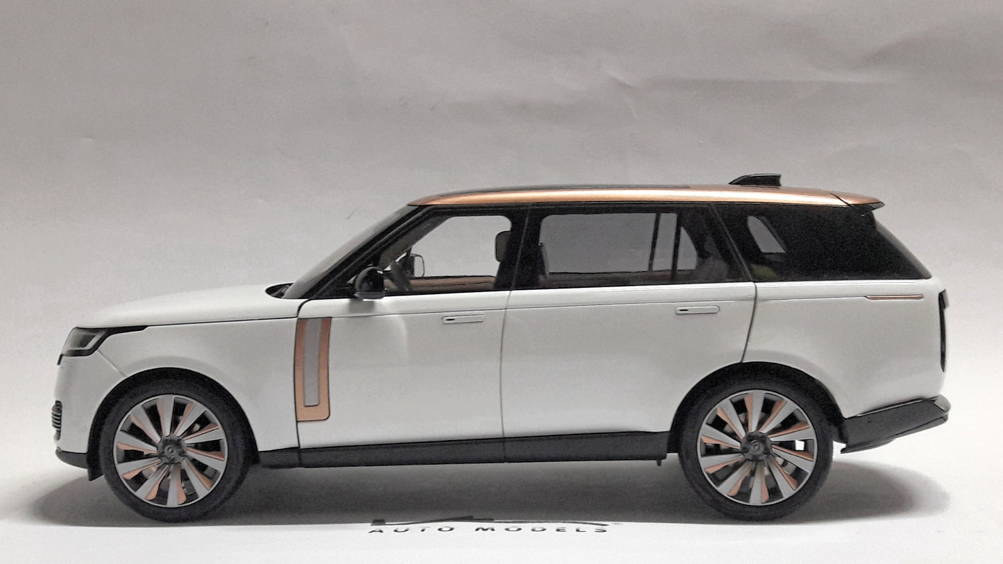 LCD Land Rover Range Rover SV Serenity 2022 White