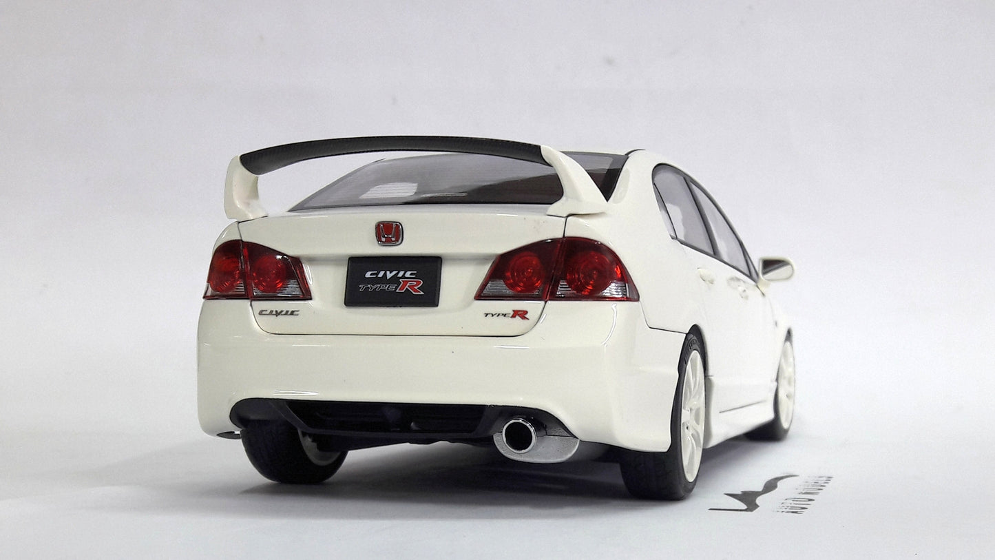 Motorhelix Honda Civic FD2 White w/Engine