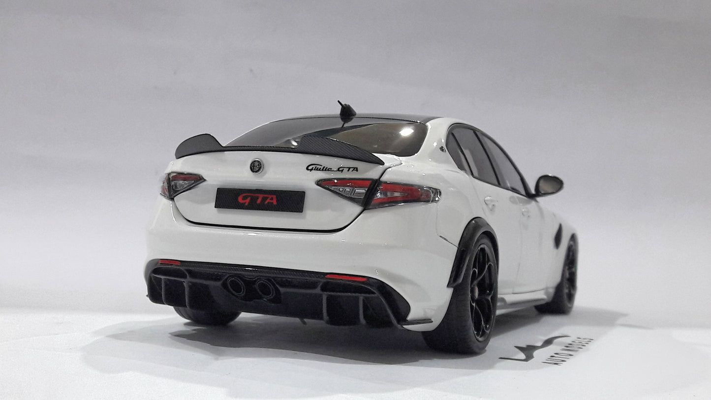 Motorhelix Alfa Romeo Giulia White