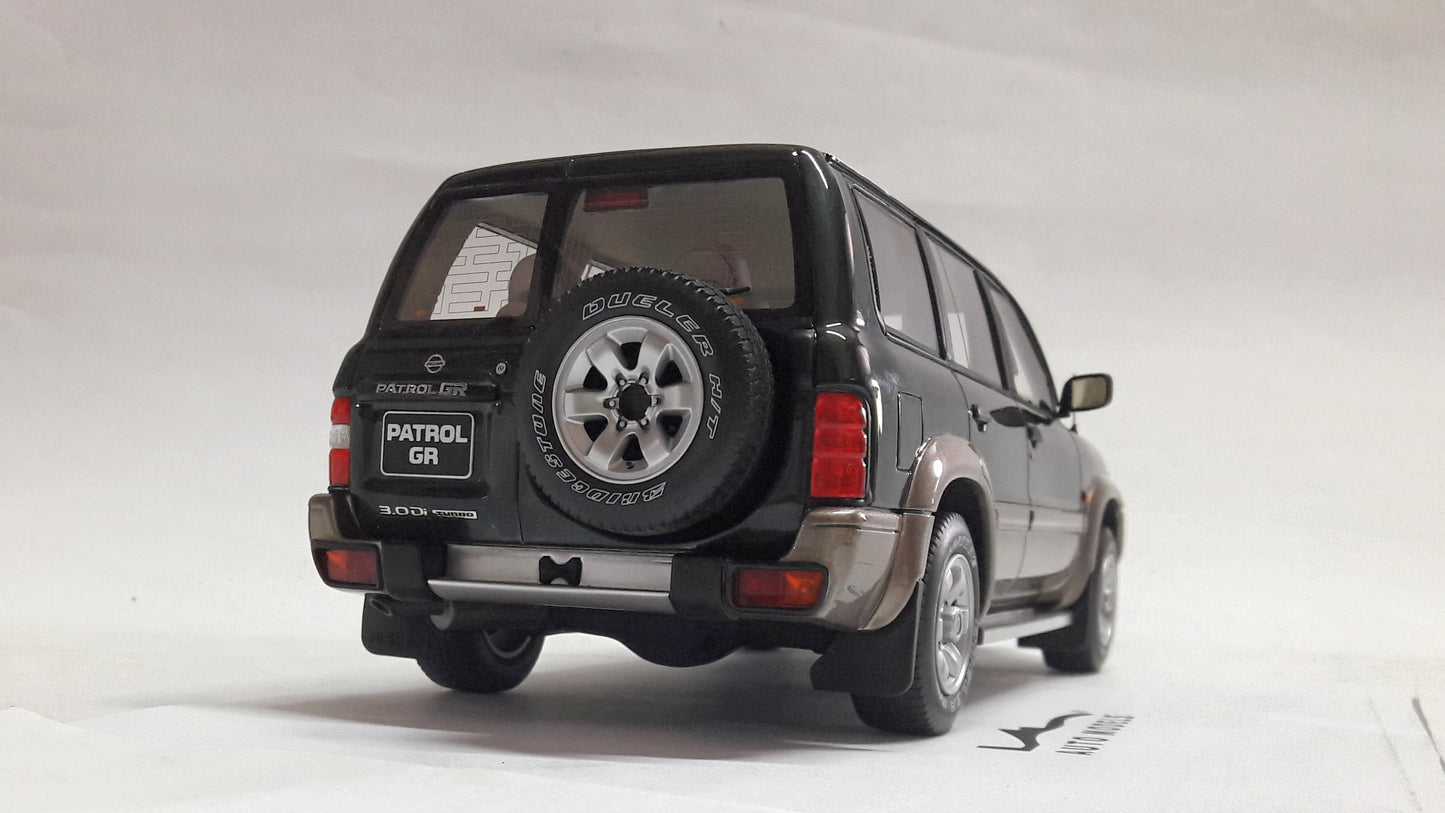 Nissan Patrol GR Y61 Green 1998