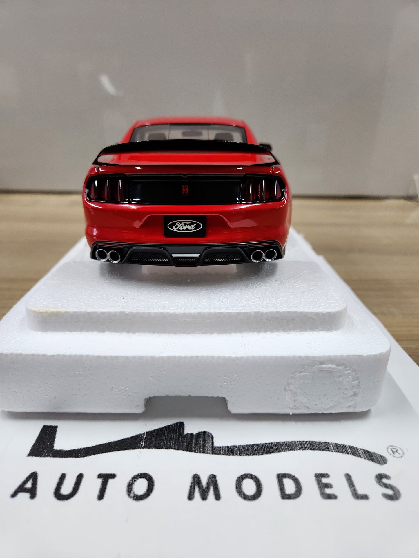 Auto Art Ford Shelby GT350R Mustang (Race Red)