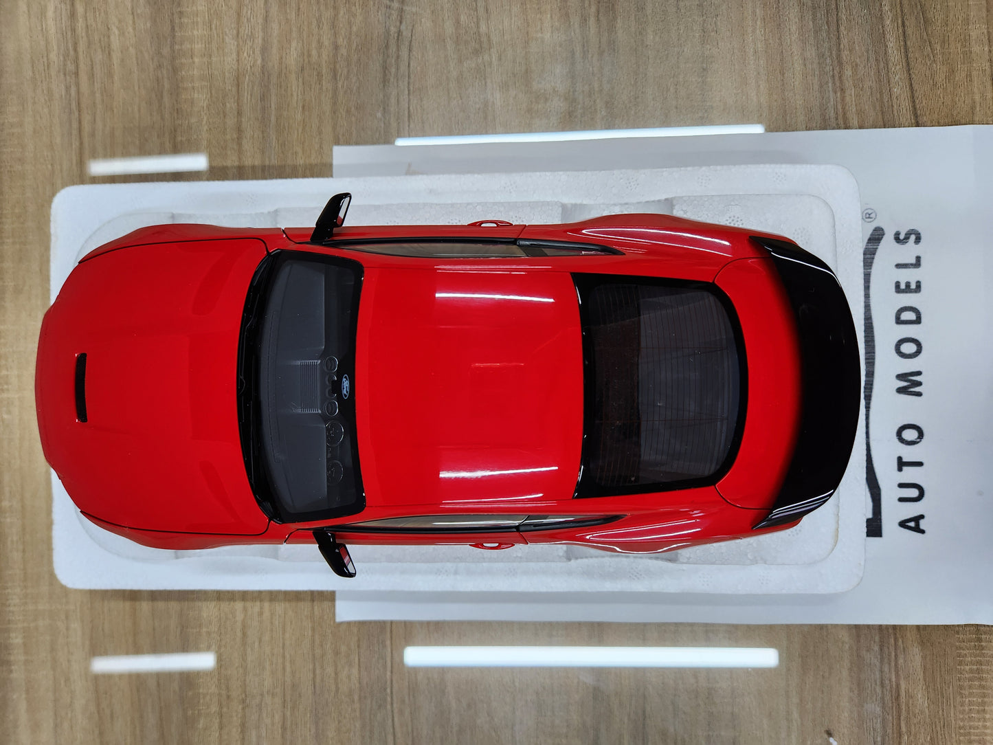 Auto Art Ford Shelby GT350R Mustang (Race Red)