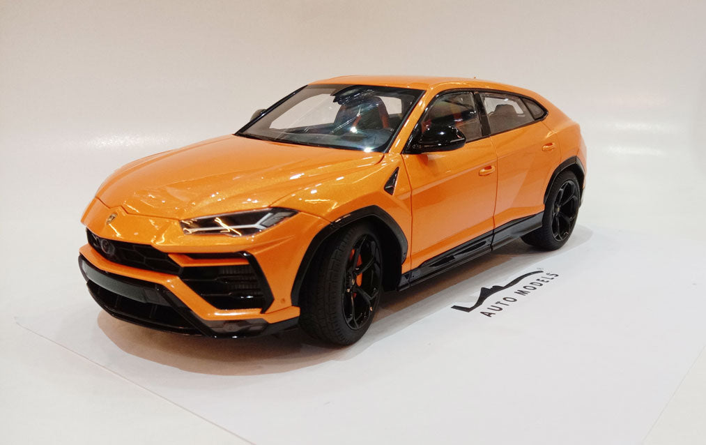 Autoart Lamborghini Urus Arancio Borealis/Pearl Orange