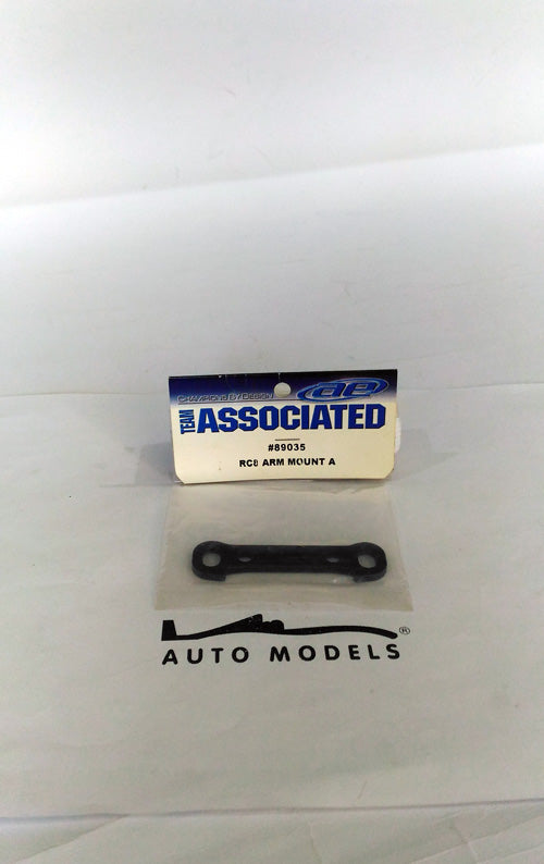 Team Associated RC8 Arm Mount A