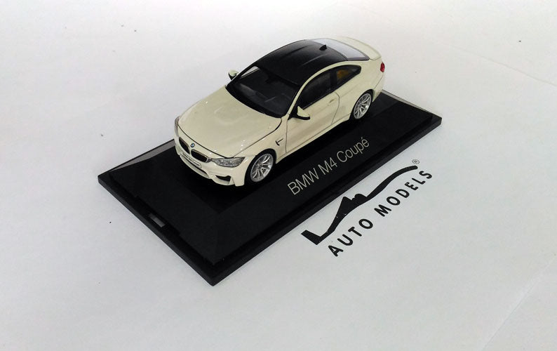 Herpa BMW M4 (F82) Alphine White