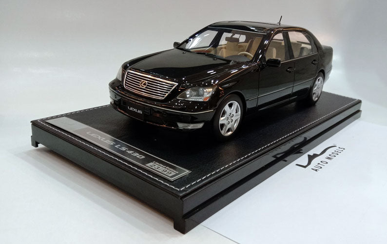 IVY Model Lexus LS450 Black