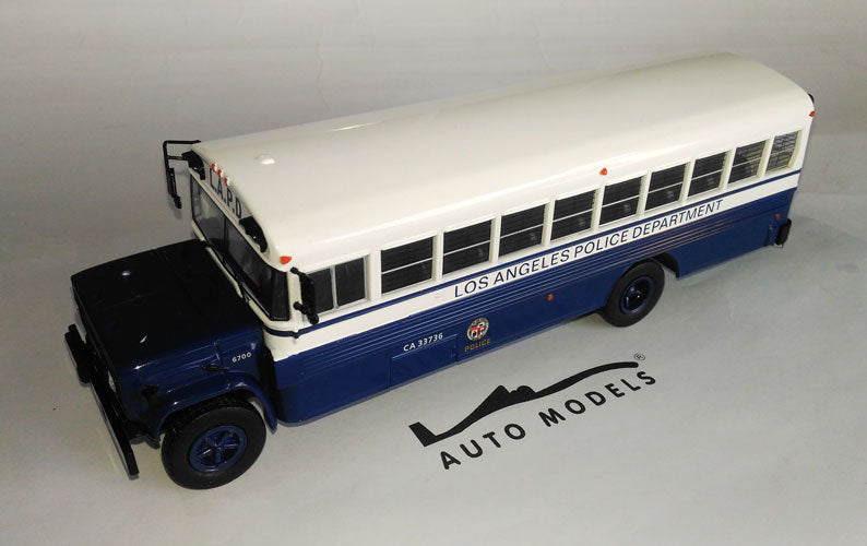 IXO Models GMC LAPD Police Departement Blue White