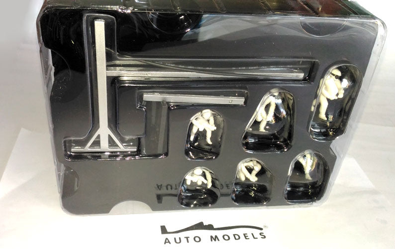 IXO Models Set Pit Stop White 6 Figures w/Decal & Accessories