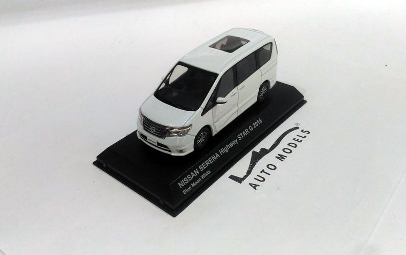 Kyosho Nissan Serena Highway Star G 2014 Blue Moon White