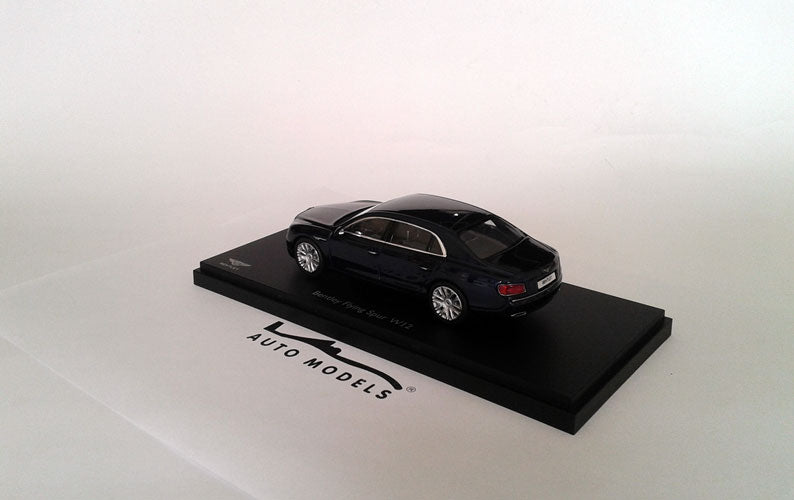 Kyosho Bentley Flaying Spur W12 Peacock Blue