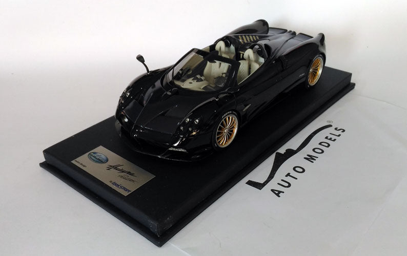 Looksmart Pagani Huarya Roadster Shiny Black