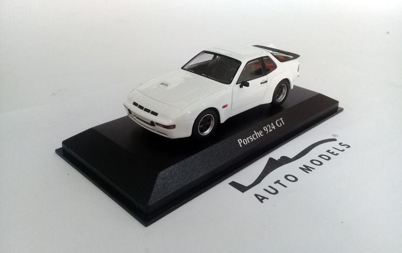 Minichamps Porsche 924 GT 1981 White