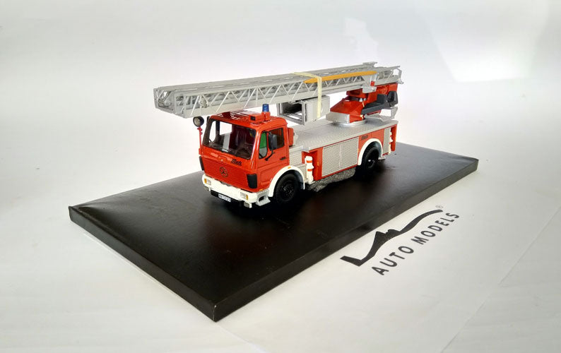Neo Scale Models Mercedes Benz 1422 METZ DLK23-12 Fire Ladder 1978 Red