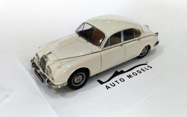 Paragon Daimler 250 V8 1967 English White