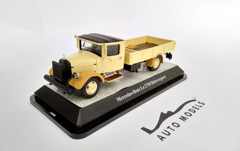 Premium ClassiXXs Mercedes Benz LO 2750 Holzvergaser 1940 Beige