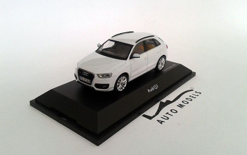 Schuco Audi Q3 Glacier White