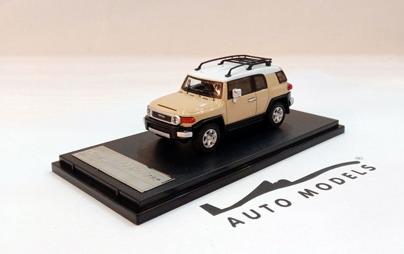 Stance Hunters Toyota FJ Cruiser Quicksand Beige