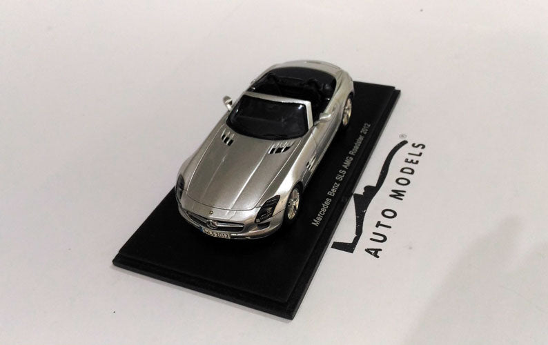 Spark Model Mercedes Benz SLS Roadster 6.3 AMG 2012 Silver
