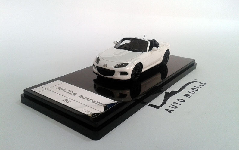 WIT's Model Mazda Roadster RS Crystal White Pearl