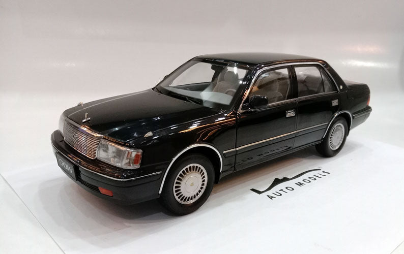 Kengfai Toyota Crown Pearl Black