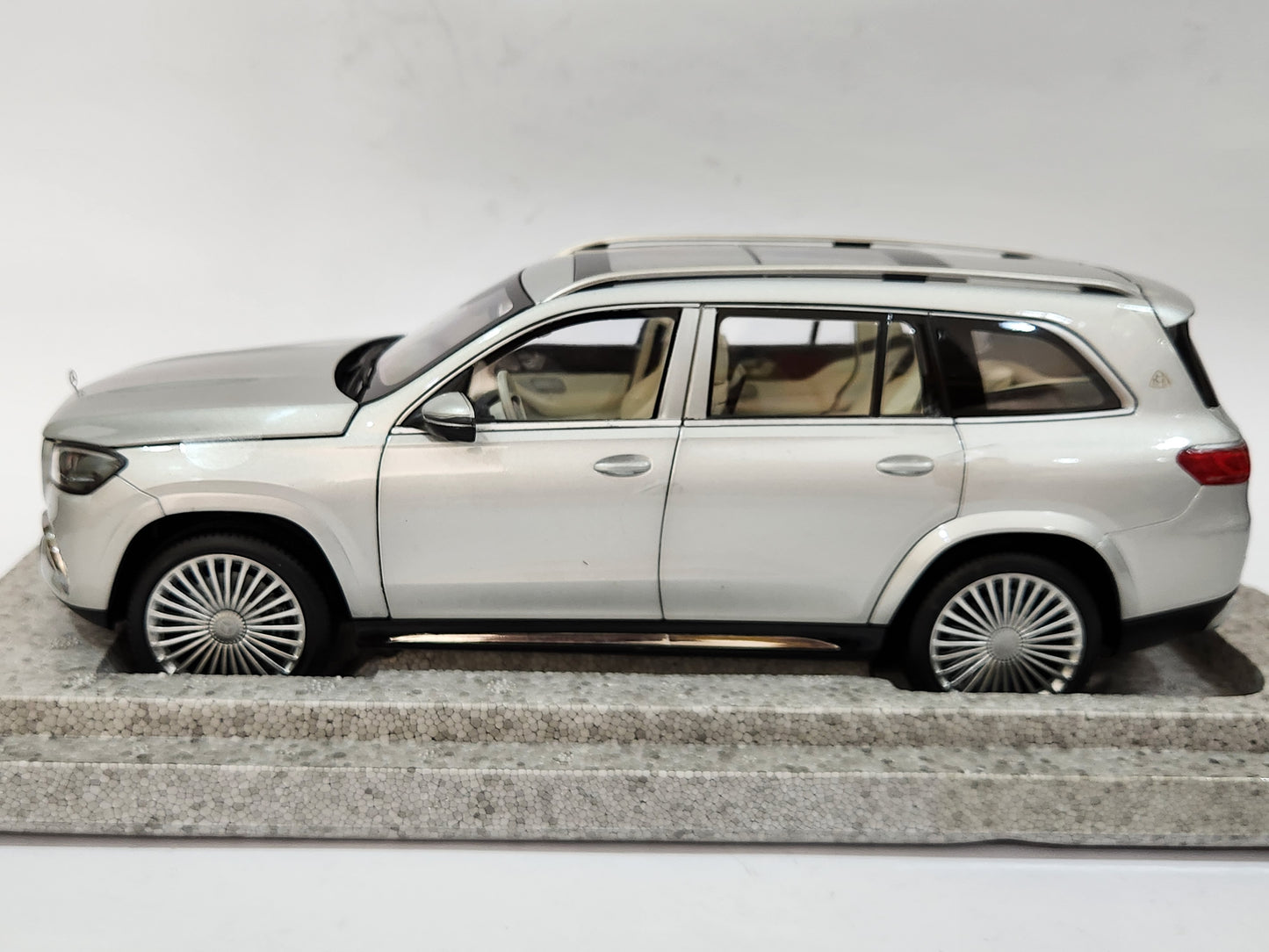 Paragon Mercedes-Maybach GLS 600 Silver LHD