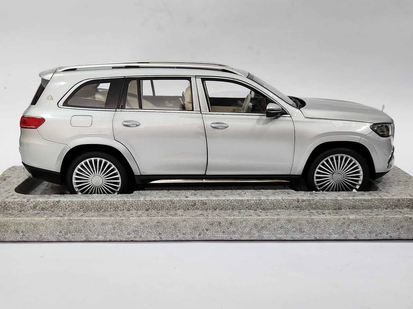 Paragon Mercedes-Maybach GLS 600 Silver LHD