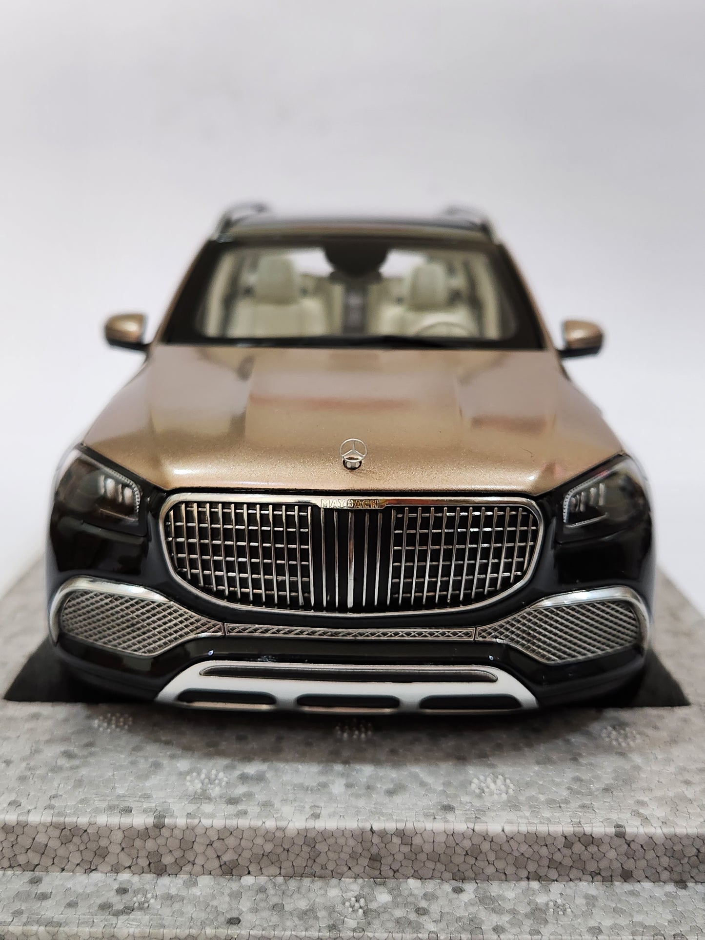 Paragon Mercedes-Maybach GLS 600 Gold/Black 2 Tone LHD