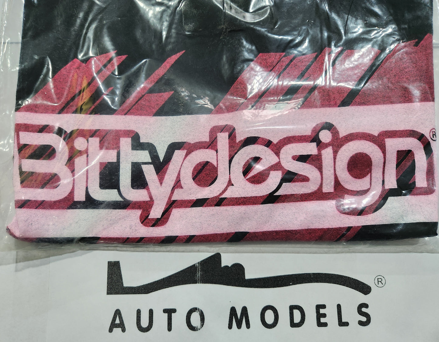 Bitty Design T-Shirt Black V4 -Company- 2017/2018 Collection