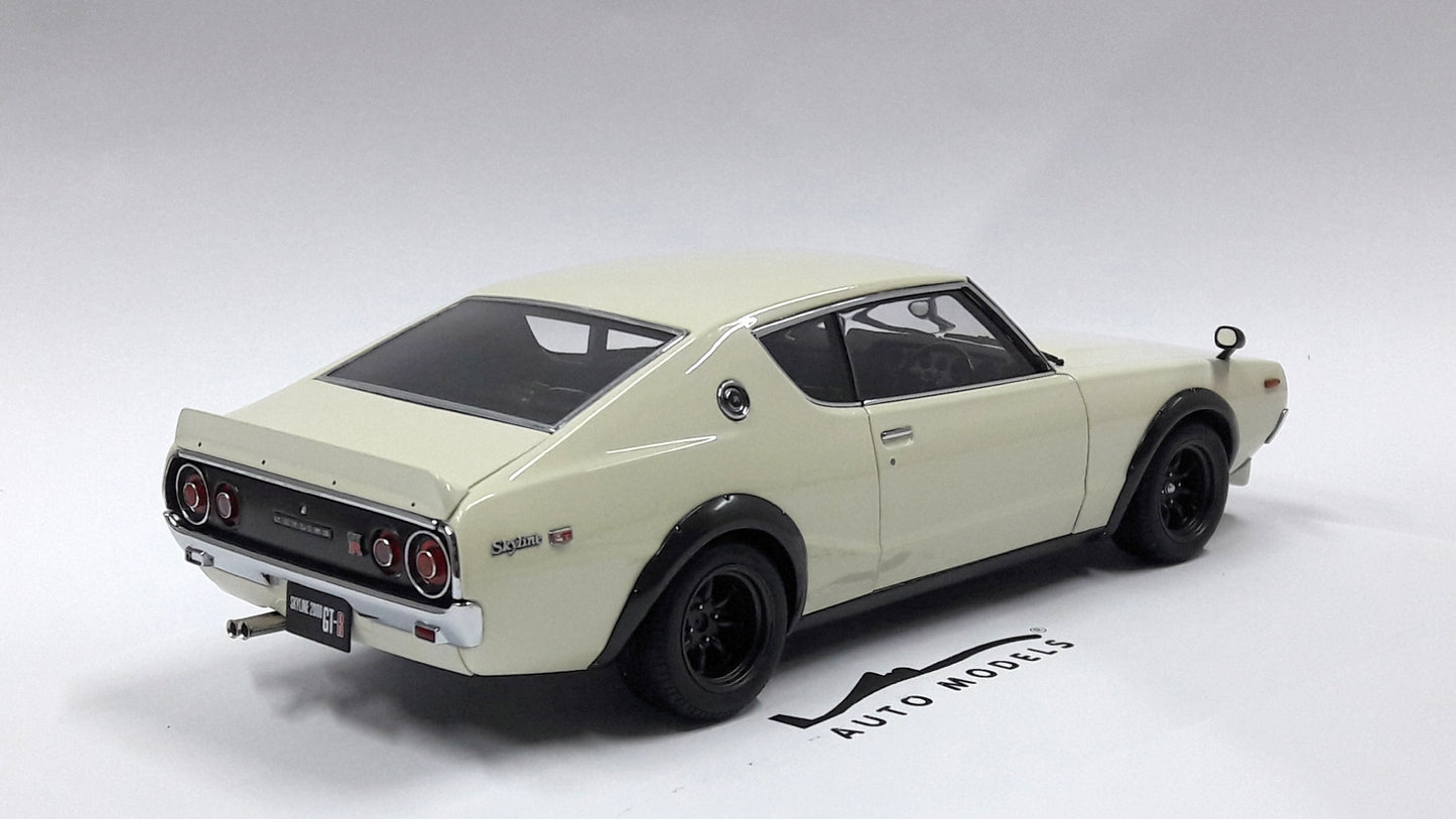 Auto Art Nissan Skyline 2000GT-R (KPGC110) Tuned Version RS White