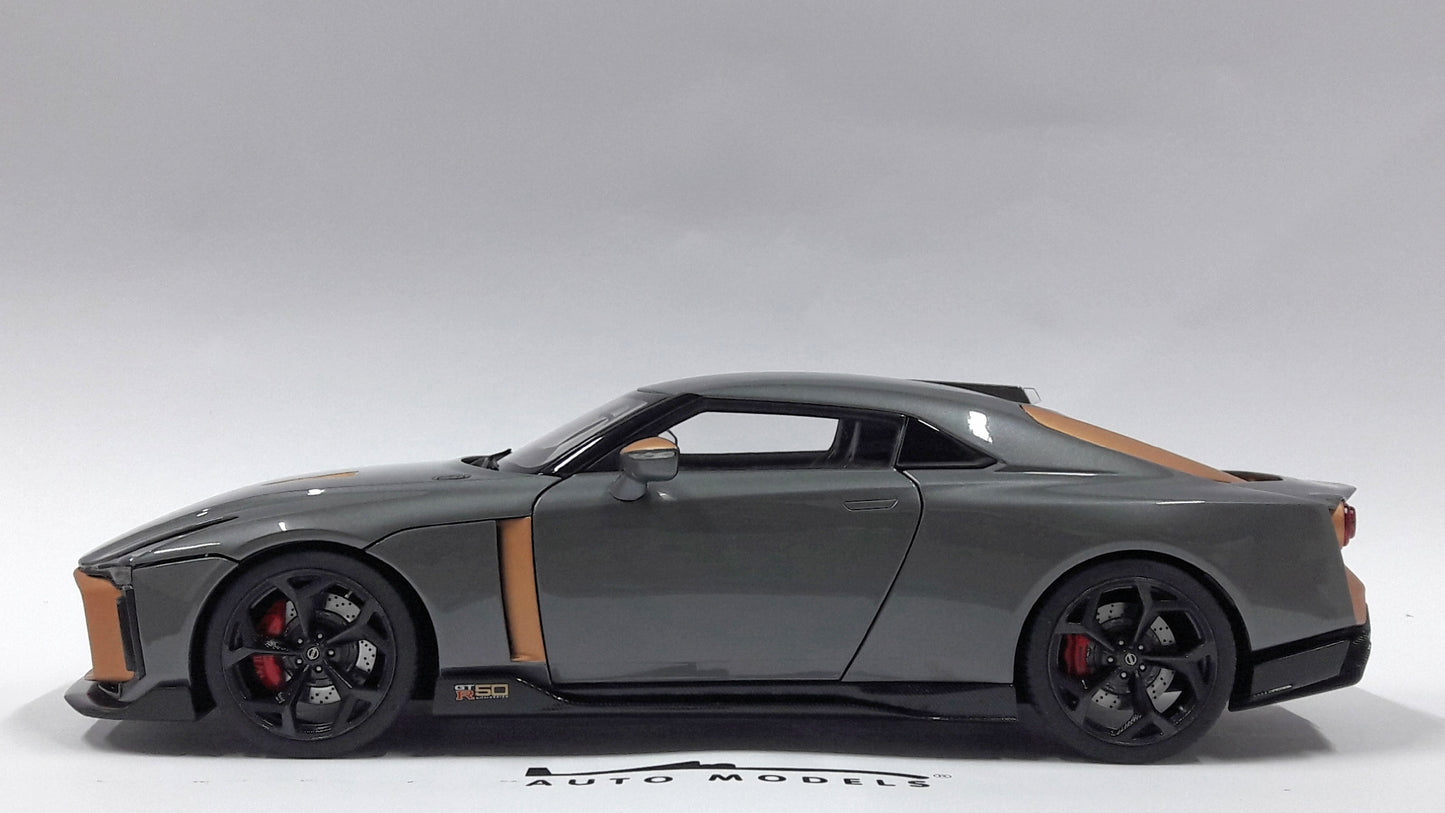 1/18 Auto Art Nissan GT-R R50 By Italian Design Grey Gold