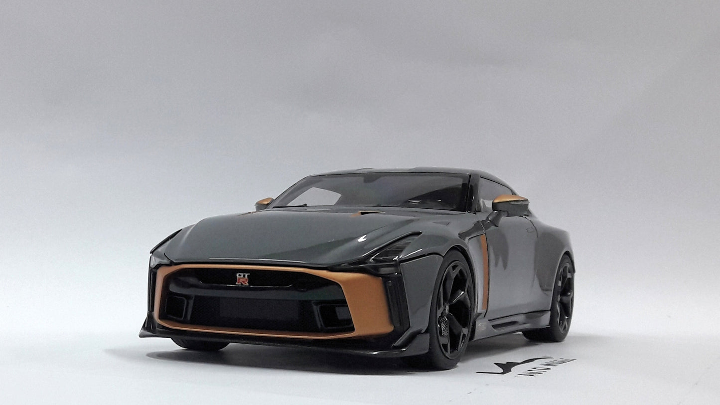 1/18 Auto Art Nissan GT-R R50 By Italian Design Grey Gold