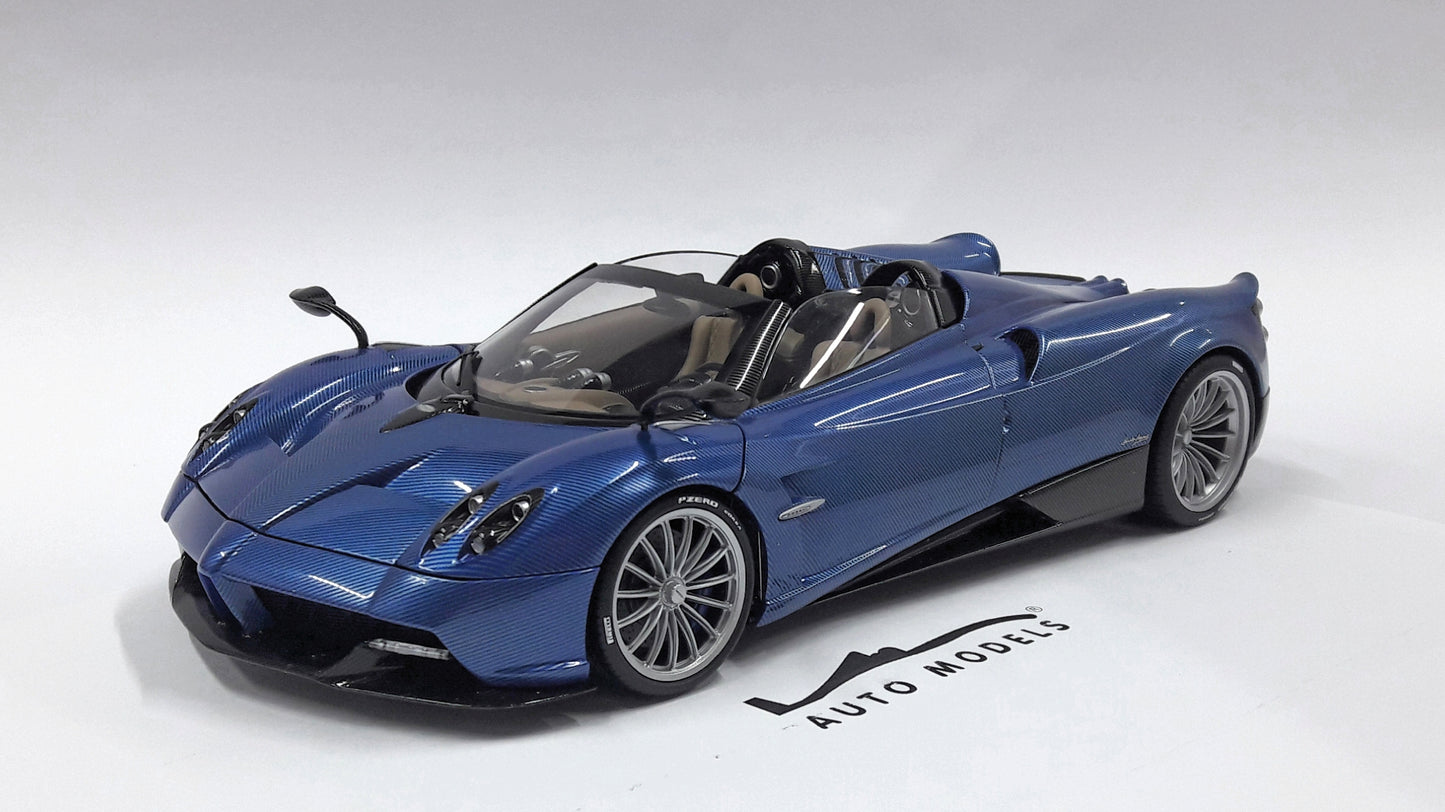 Auto Art Pagani Huayra Roadster (Blu Tricolore Carbon Fiber)