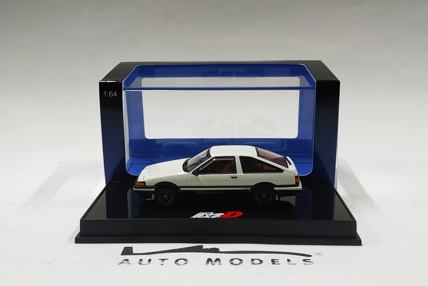 1/64 Auto Art Toyota Sprinter Trueno (AE86) Initial D