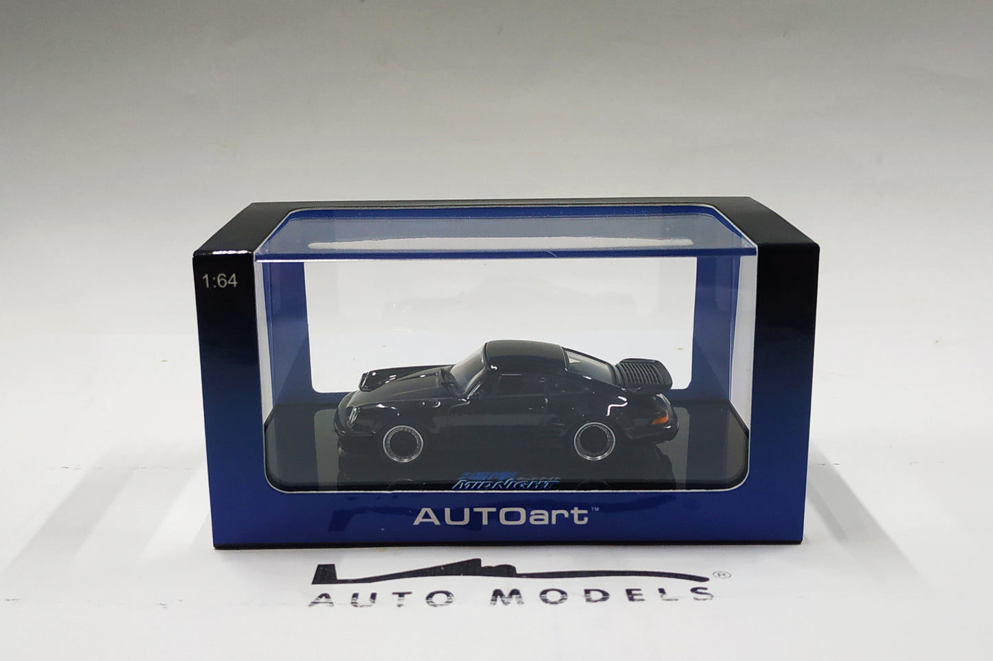1/64 Auto Art Porsche 911 (930) Turbo Wangan Midnight Blackbird Comic #1 Version