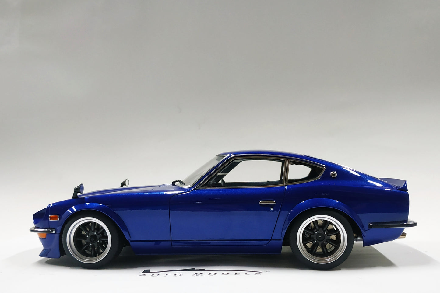 1/18 Auto Art Nissan Fairlady Z Wangan Midnight Akuma No. Z Comic #1 Version