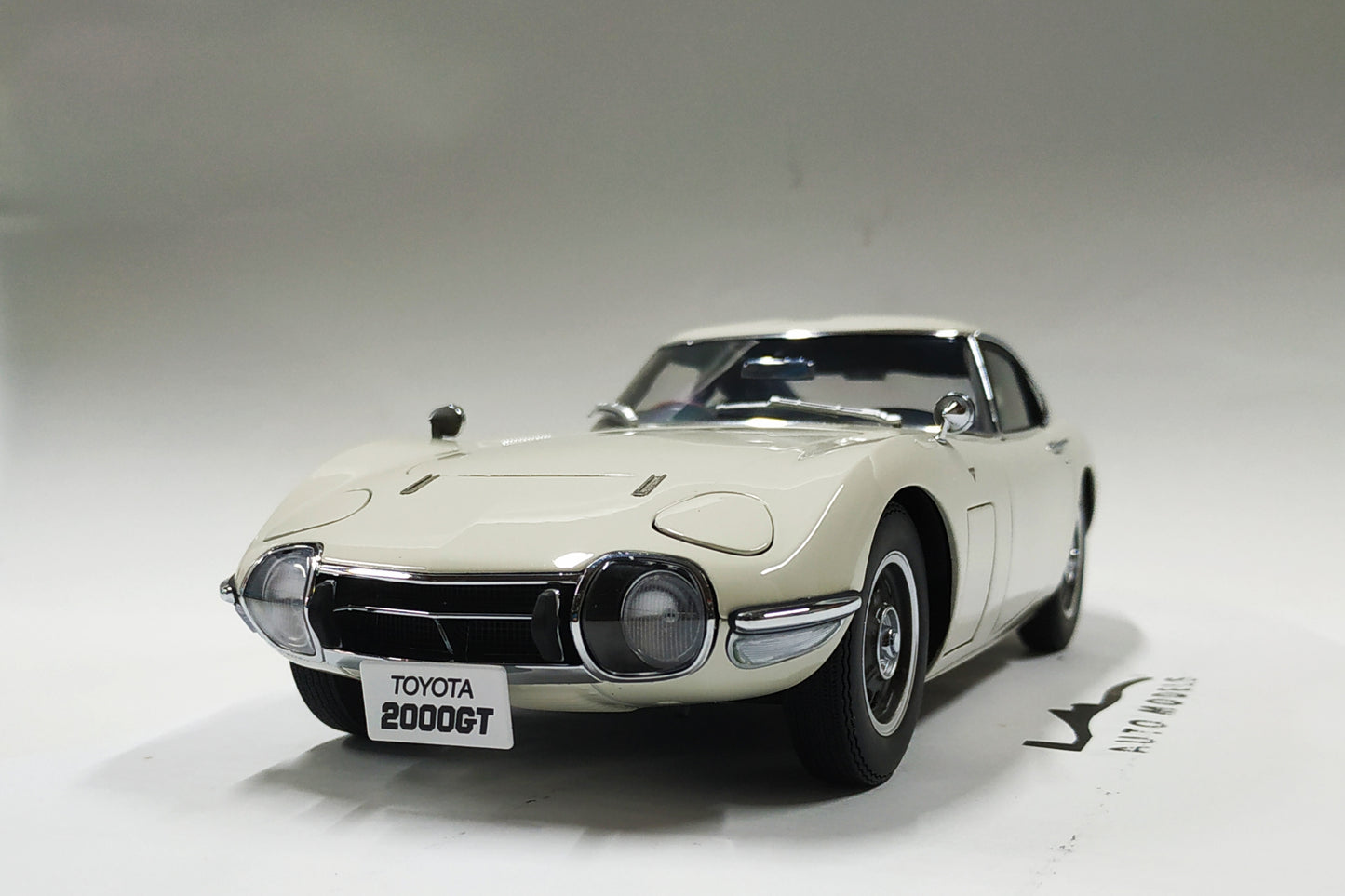 1/18 Auto Art Toyota 2000GT 1967 White