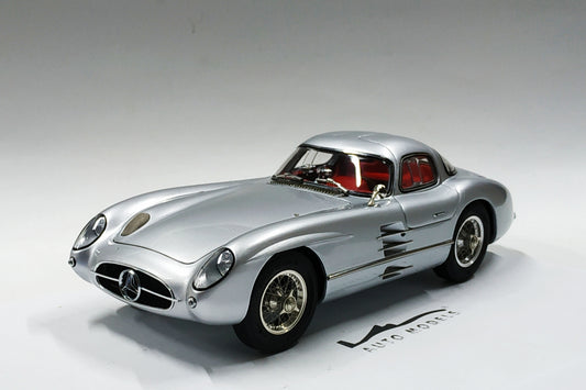 1/18 CMC Mercedes Benz 300 SLR The Uhlenhaut Gullwing Coupe 1955