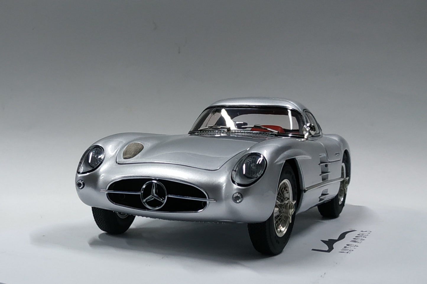 1/18 CMC Mercedes Benz 300 SLR The Uhlenhaut Gullwing Coupe 1955