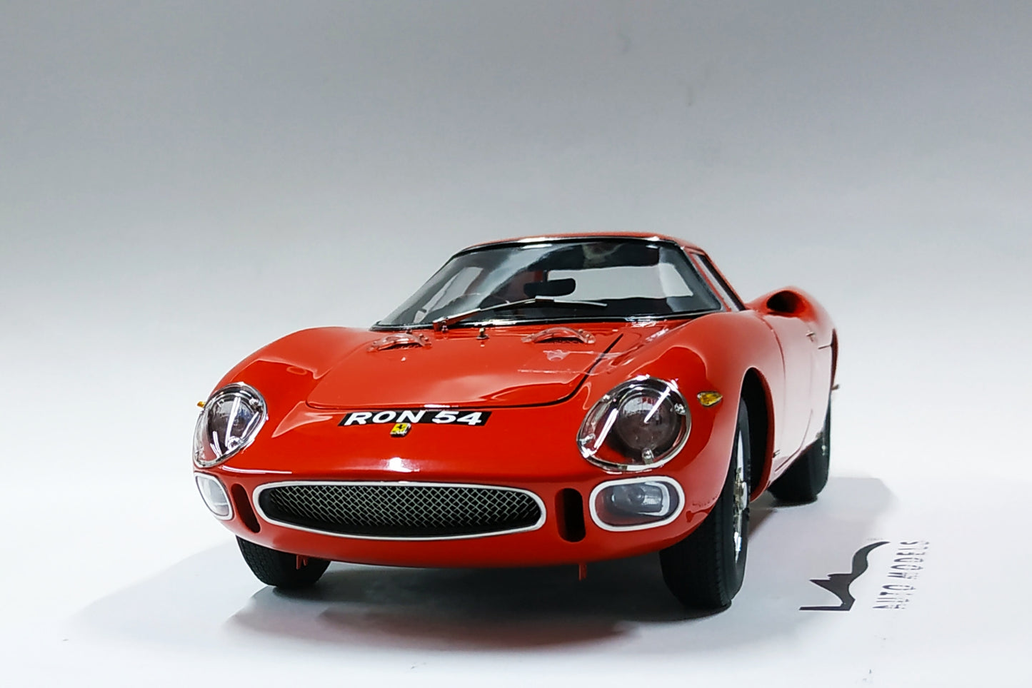 1/18 CMC Ferrari 250 LM Ron Fry Chassis 6105 (RHD)