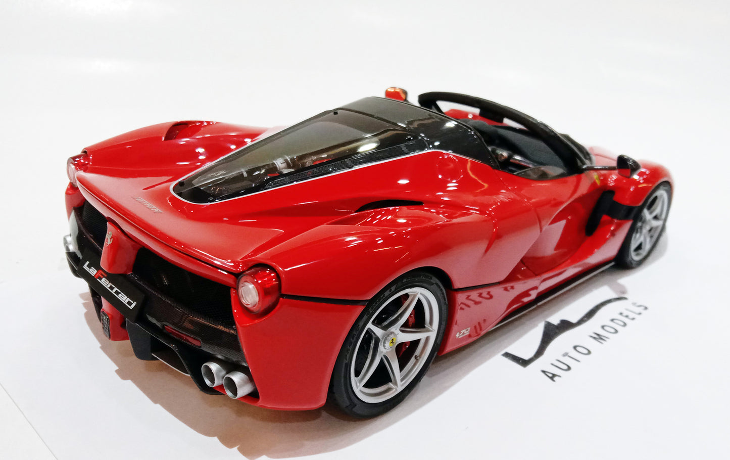 BBR Ferrari LaFerrari Aperta Rosso Corsa 322 Diecast Polybase