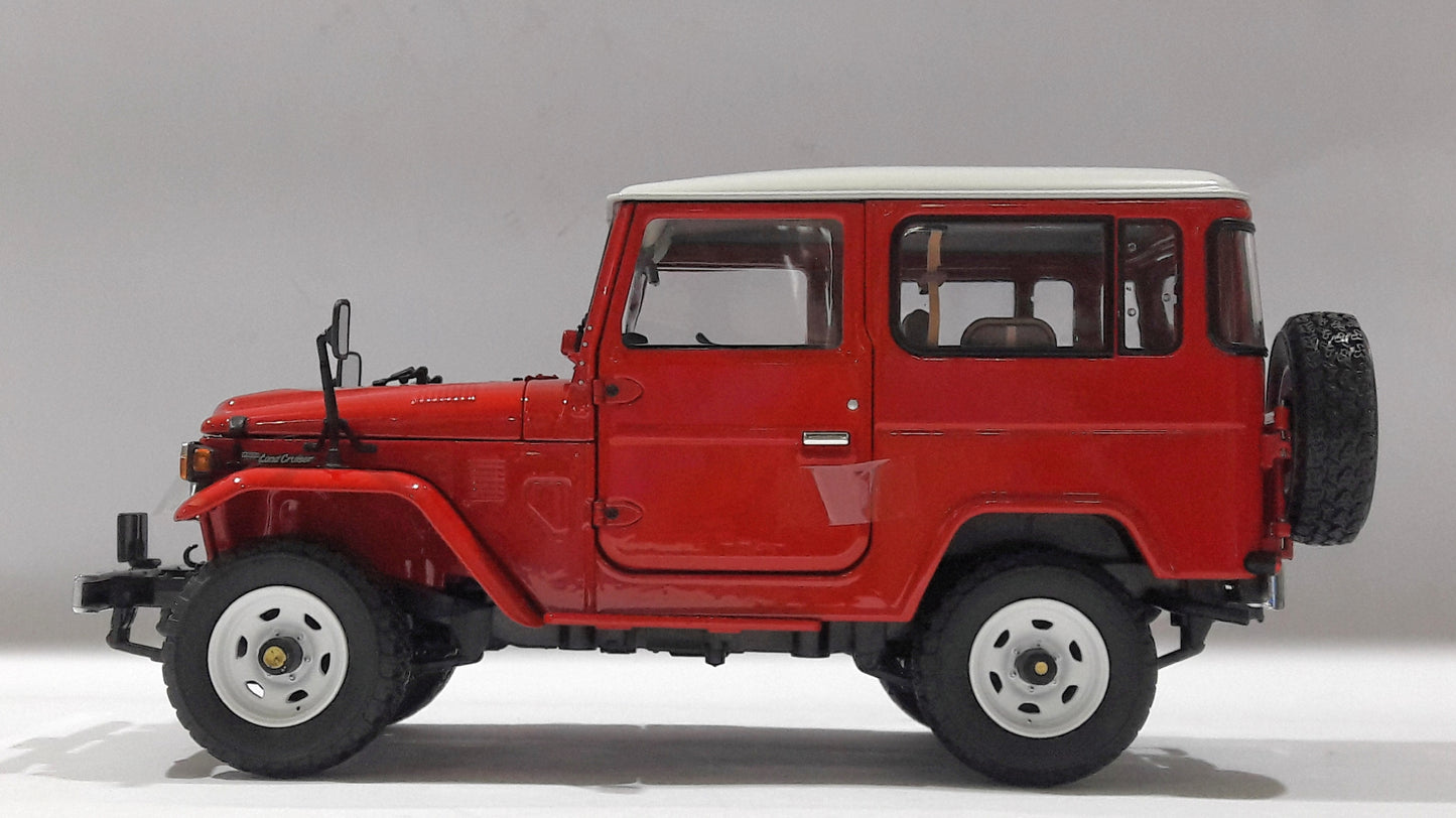 1/18 KYO Toyota Land Cruiser 40 Van Red