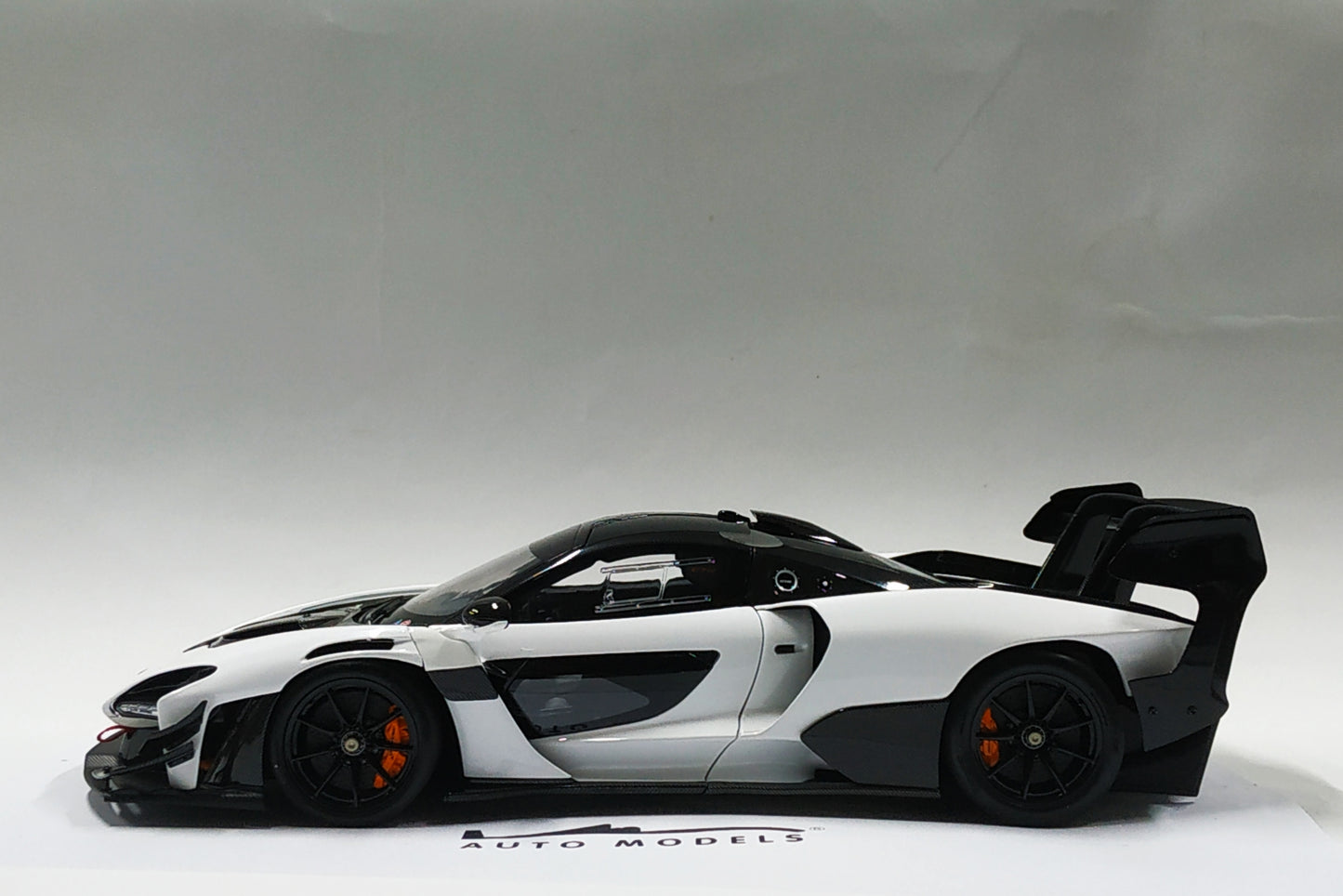 LCD Models Mclaren Senna GTR White