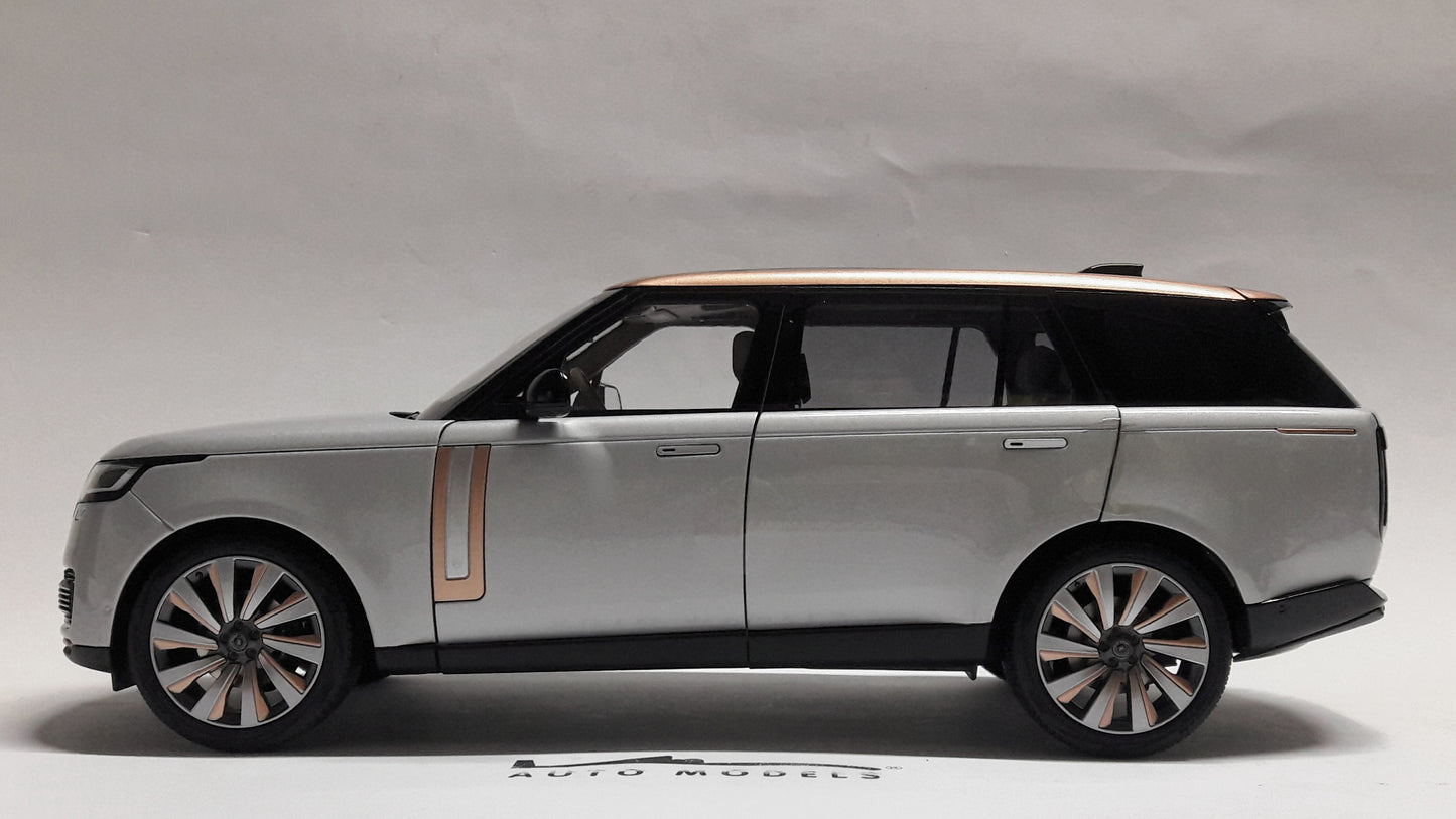 LCD Land Rover Range Rover SV Serenity 2022 Silver