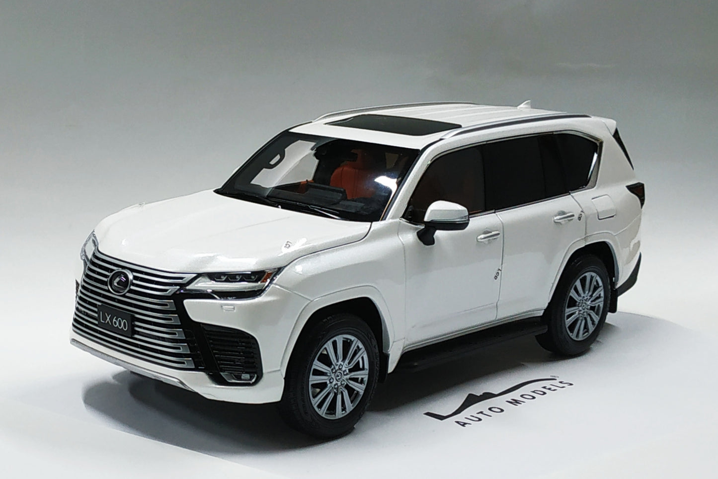 LCD Models Lexus LX600-White